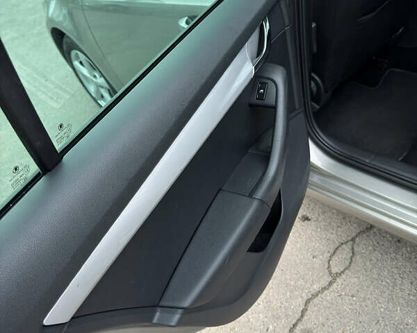 Бежевый Шкода Октавия, объемом двигателя 1.6 л и пробегом 160 тыс. км за 13500 $, фото 31 на Automoto.ua