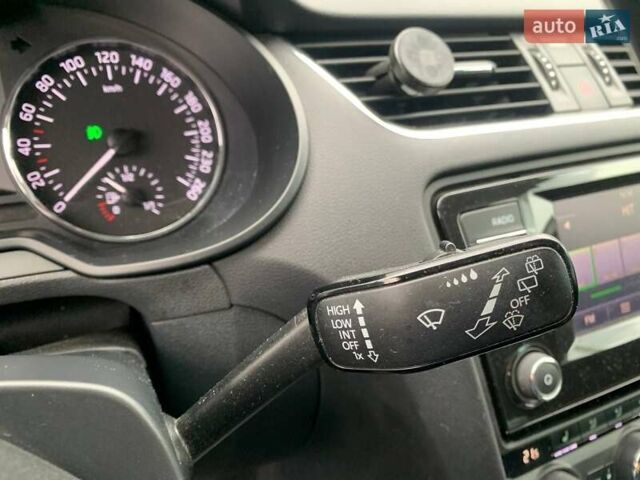 Бежевий Шкода Октавія, об'ємом двигуна 1.6 л та пробігом 233 тис. км за 10850 $, фото 25 на Automoto.ua