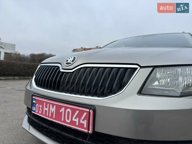 Бежевый Шкода Октавия, объемом двигателя 1.6 л и пробегом 160 тыс. км за 13500 $, фото 20 на Automoto.ua