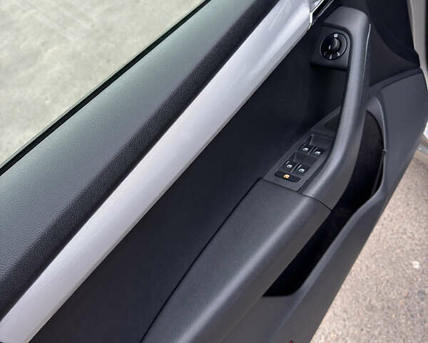 Бежевый Шкода Октавия, объемом двигателя 1.6 л и пробегом 160 тыс. км за 13500 $, фото 32 на Automoto.ua