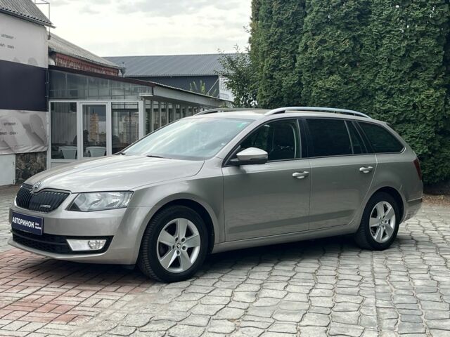Шкода Октавия 2014 в Белой Церкве на Automoto.ua Бежевый Шкода Октавия, объемом двигателя 1.6 л и пробегом 238 тыс. км за 11250 $, фото 6 на Automoto.ua