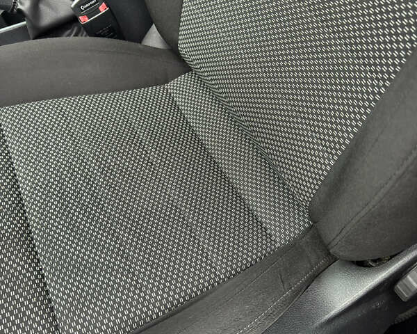 Бежевый Шкода Октавия, объемом двигателя 1.6 л и пробегом 160 тыс. км за 13500 $, фото 38 на Automoto.ua