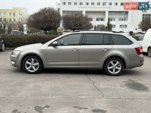 Бежевый Шкода Октавия, объемом двигателя 1.6 л и пробегом 160 тыс. км за 13500 $, фото 6 на Automoto.ua