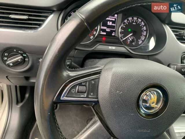 Бежевий Шкода Октавія, об'ємом двигуна 1.6 л та пробігом 233 тис. км за 10850 $, фото 22 на Automoto.ua