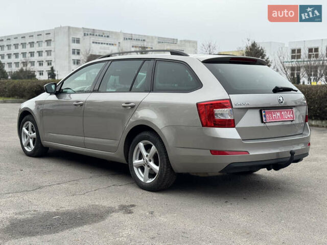 Бежевый Шкода Октавия, объемом двигателя 1.6 л и пробегом 160 тыс. км за 13500 $, фото 5 на Automoto.ua