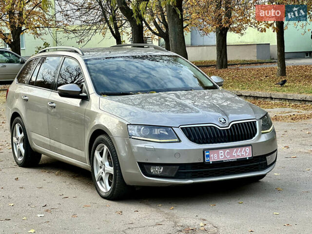Шкода Октавия 2015 в Ровно на Automoto.ua Бежевый Шкода Октавия, объемом двигателя 2.01 л и пробегом 270 тыс. км за 10999 $, фото 2 на Automoto.ua