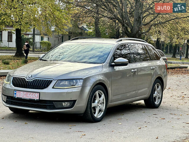 Шкода Октавия 2015 в Ровно на Automoto.ua Бежевый Шкода Октавия, объемом двигателя 2.01 л и пробегом 270 тыс. км за 10999 $, фото 5 на Automoto.ua