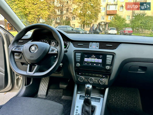 Шкода Октавия 2015 в Ровно на Automoto.ua Бежевый Шкода Октавия, объемом двигателя 2.01 л и пробегом 270 тыс. км за 10999 $, фото 27 на Automoto.ua