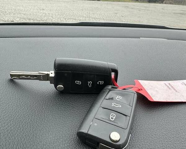 Бежевый Шкода Октавия, объемом двигателя 2 л и пробегом 218 тыс. км за 11550 $, фото 26 на Automoto.ua