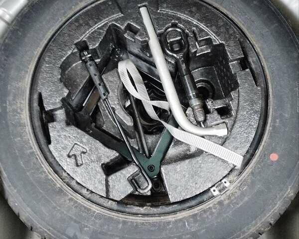 Бежевый Шкода Октавия, объемом двигателя 2 л и пробегом 261 тыс. км за 11800 $, фото 18 на Automoto.ua