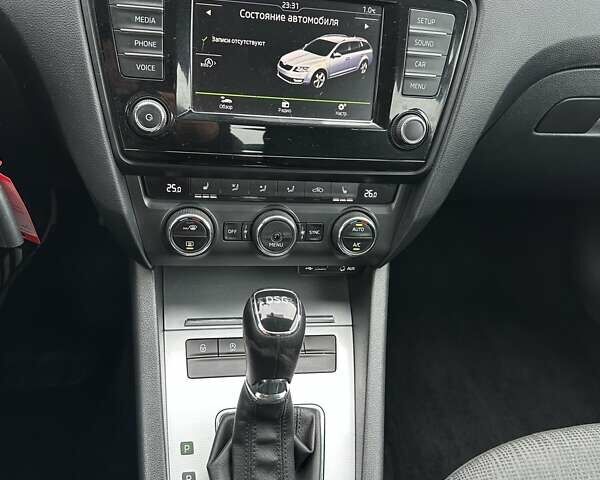 Бежевый Шкода Октавия, объемом двигателя 2 л и пробегом 218 тыс. км за 11550 $, фото 20 на Automoto.ua