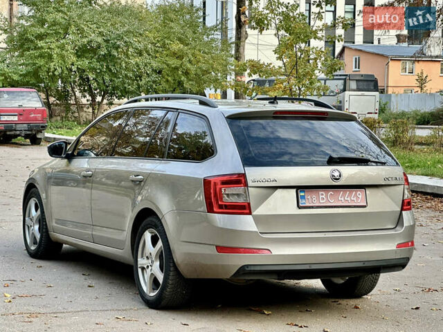 Шкода Октавия 2015 в Ровно на Automoto.ua Бежевый Шкода Октавия, объемом двигателя 2.01 л и пробегом 270 тыс. км за 10999 $, фото 11 на Automoto.ua