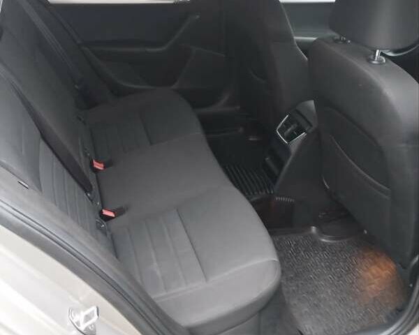 Бежевый Шкода Октавия, объемом двигателя 2 л и пробегом 261 тыс. км за 11800 $, фото 6 на Automoto.ua