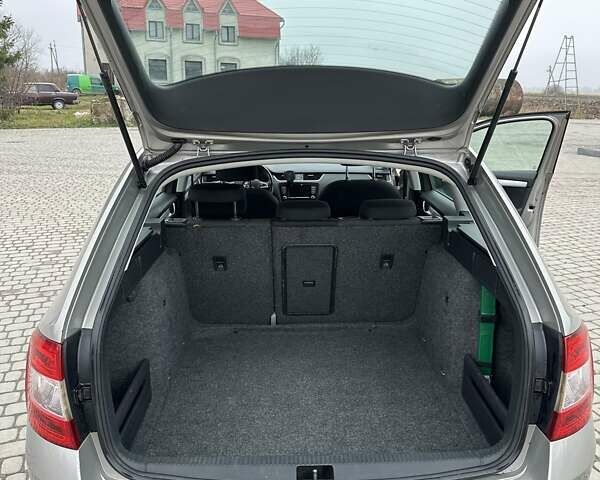 Бежевый Шкода Октавия, объемом двигателя 2 л и пробегом 218 тыс. км за 11550 $, фото 33 на Automoto.ua