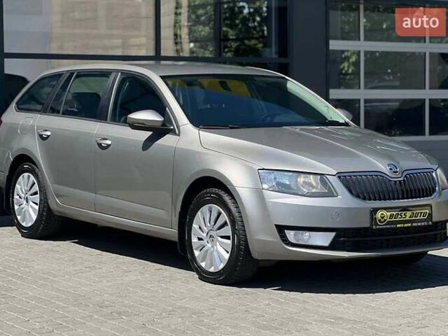 Бежевый Шкода Октавия, объемом двигателя 2 л и пробегом 215 тыс. км за 11200 $, фото 6 на Automoto.ua
