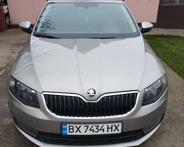 Бежевый Шкода Октавия, объемом двигателя 2 л и пробегом 261 тыс. км за 11800 $, фото 1 на Automoto.ua