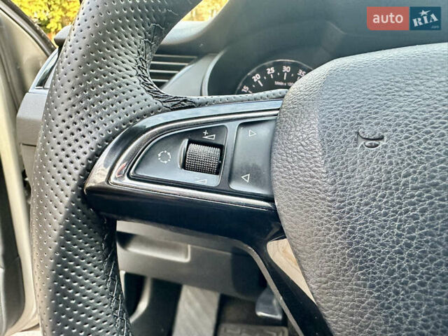 Шкода Октавия 2015 в Ровно на Automoto.ua Бежевый Шкода Октавия, объемом двигателя 2.01 л и пробегом 270 тыс. км за 10999 $, фото 29 на Automoto.ua
