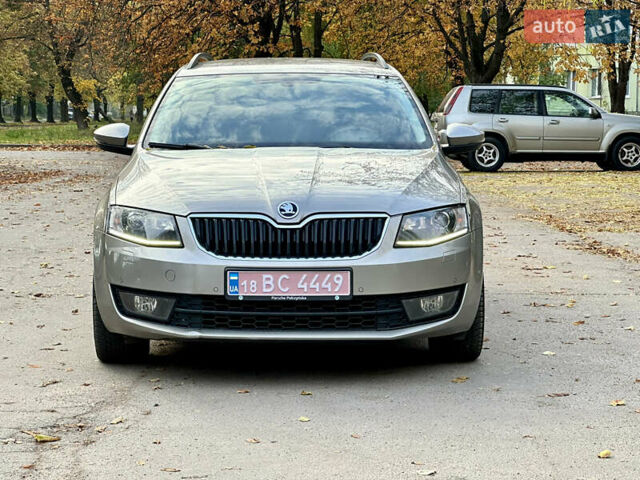 Шкода Октавия 2015 в Ровно на Automoto.ua Бежевый Шкода Октавия, объемом двигателя 2.01 л и пробегом 270 тыс. км за 10999 $, фото 1 на Automoto.ua