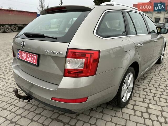 Бежевый Шкода Октавия, объемом двигателя 2 л и пробегом 218 тыс. км за 11550 $, фото 6 на Automoto.ua