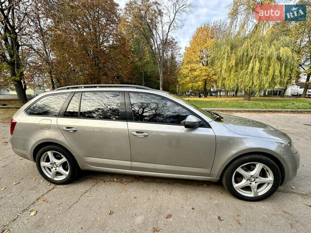 Шкода Октавия 2015 в Ровно на Automoto.ua Бежевый Шкода Октавия, объемом двигателя 2.01 л и пробегом 270 тыс. км за 10999 $, фото 17 на Automoto.ua
