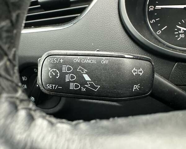 Бежевый Шкода Октавия, объемом двигателя 2 л и пробегом 218 тыс. км за 11550 $, фото 24 на Automoto.ua