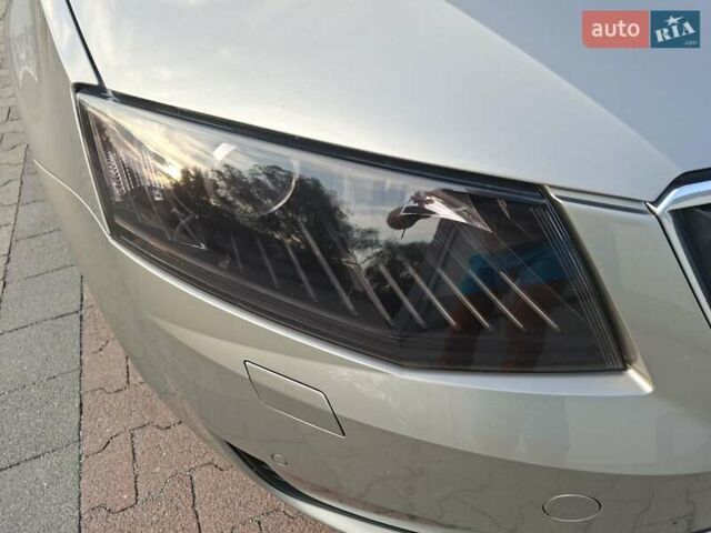 Бежевый Шкода Октавия, объемом двигателя 1.98 л и пробегом 270 тыс. км за 11499 $, фото 1 на Automoto.ua