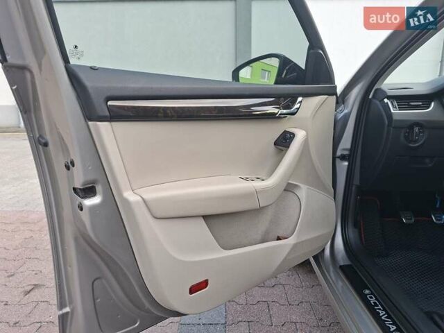 Бежевый Шкода Октавия, объемом двигателя 1.98 л и пробегом 270 тыс. км за 11499 $, фото 7 на Automoto.ua