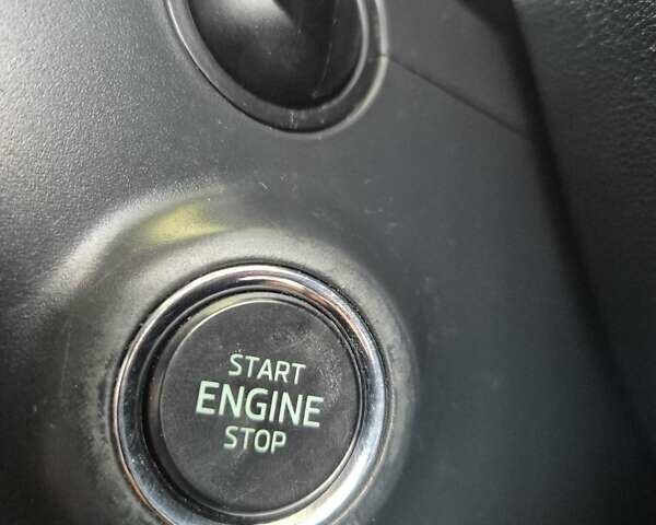 Бежевый Шкода Октавия, объемом двигателя 1.6 л и пробегом 362 тыс. км за 12500 $, фото 18 на Automoto.ua