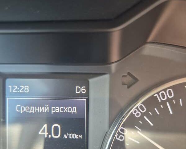 Бежевый Шкода Октавия, объемом двигателя 1.6 л и пробегом 362 тыс. км за 12500 $, фото 45 на Automoto.ua