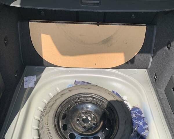 Бежевий Шкода Октавія, об'ємом двигуна 1.6 л та пробігом 222 тис. км за 12500 $, фото 9 на Automoto.ua