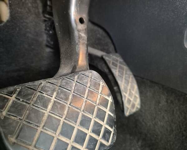 Бежевый Шкода Октавия, объемом двигателя 1.6 л и пробегом 362 тыс. км за 12500 $, фото 6 на Automoto.ua