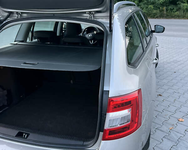 Бежевый Шкода Октавия, объемом двигателя 1.5 л и пробегом 270 тыс. км за 13100 $, фото 13 на Automoto.ua