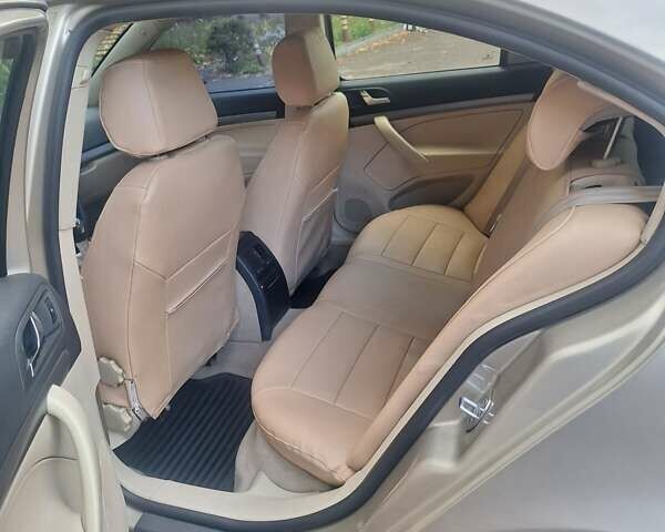 Шкода Октавія 2004 у Дніпро (Дніпропетровську) на Automoto.ua Бежевий Шкода Октавія, об'ємом двигуна 1.6 л та пробігом 250 тис. км за 5900 $, фото 9 на Automoto.ua