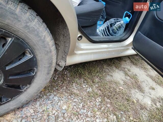 Бежевий Шкода Октавія, об'ємом двигуна 2 л та пробігом 280 тис. км за 4300 $, фото 9 на Automoto.ua