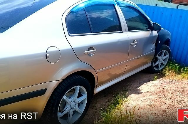 Бежевый Шкода Октавия, объемом двигателя 1.6 л и пробегом 390 тыс. км за 2700 $, фото 1 на Automoto.ua