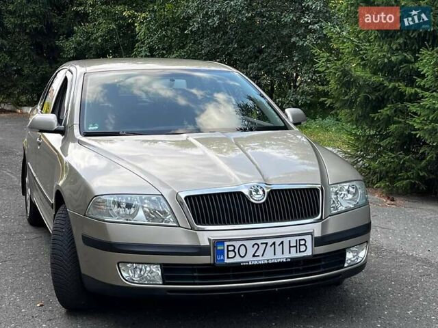 Бежевый Шкода Октавия, объемом двигателя 1.6 л и пробегом 153 тыс. км за 6800 $, фото 7 на Automoto.ua