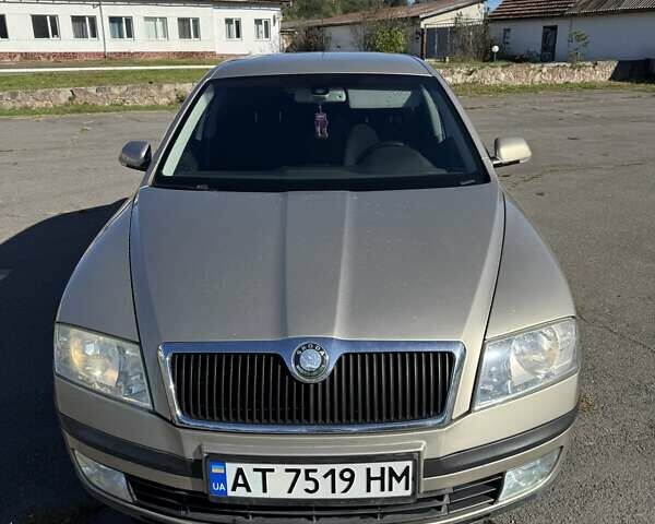 Бежевий Шкода Октавія, об'ємом двигуна 1.6 л та пробігом 275 тис. км за 4600 $, фото 10 на Automoto.ua