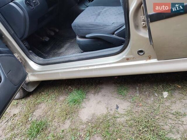 Бежевий Шкода Октавія, об'ємом двигуна 2 л та пробігом 280 тис. км за 4300 $, фото 5 на Automoto.ua