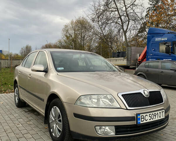 Бежевий Шкода Октавія, об'ємом двигуна 1.6 л та пробігом 229 тис. км за 5000 $, фото 2 на Automoto.ua