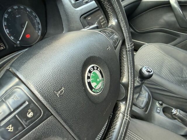 Бежевий Шкода Октавія, об'ємом двигуна 0 л та пробігом 320 тис. км за 4800 $, фото 21 на Automoto.ua