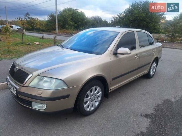 Шкода Октавія 2004 у Дніпро (Дніпропетровську) на Automoto.ua Бежевий Шкода Октавія, об'ємом двигуна 1.6 л та пробігом 250 тис. км за 5900 $, фото 2 на Automoto.ua