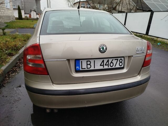 Бежевий Шкода Октавія, об'ємом двигуна 0 л та пробігом 326 тис. км за 2999 $, фото 4 на Automoto.ua