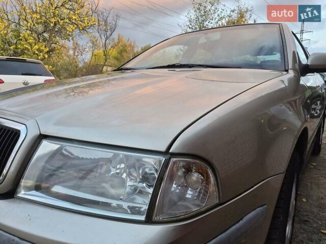 Бежевый Шкода Октавия, объемом двигателя 2 л и пробегом 340 тыс. км за 4100 $, фото 13 на Automoto.ua