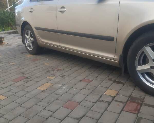 Бежевый Шкода Октавия, объемом двигателя 2.01 л и пробегом 300 тыс. км за 5150 $, фото 14 на Automoto.ua