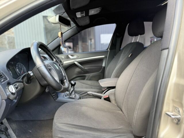 Бежевий Шкода Октавія, об'ємом двигуна 0 л та пробігом 320 тис. км за 4800 $, фото 12 на Automoto.ua