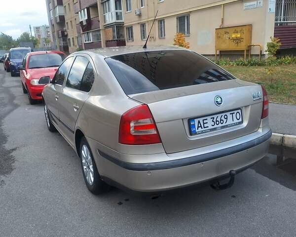 Шкода Октавія 2004 у Дніпро (Дніпропетровську) на Automoto.ua Бежевий Шкода Октавія, об'ємом двигуна 1.6 л та пробігом 250 тис. км за 5900 $, фото 1 на Automoto.ua