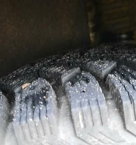 Бежевый Шкода Октавия, объемом двигателя 1.6 л и пробегом 323 тыс. км за 4999 $, фото 5 на Automoto.ua