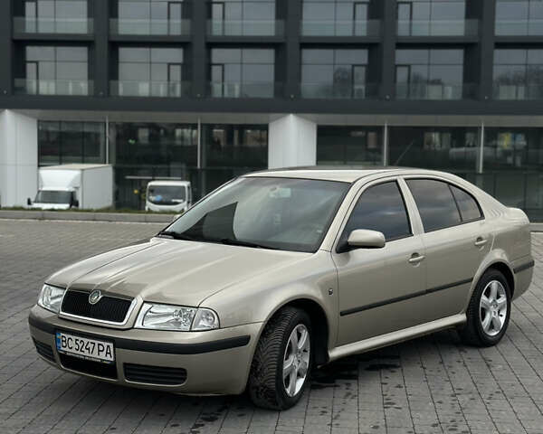 Бежевий Шкода Октавія, об'ємом двигуна 1.6 л та пробігом 184 тис. км за 6000 $, фото 1 на Automoto.ua