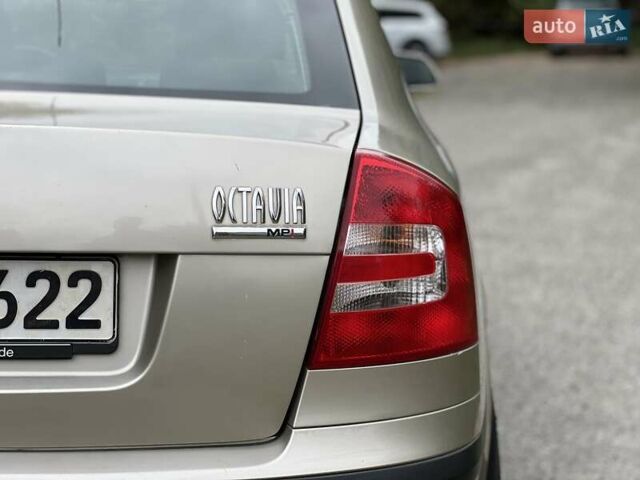 Бежевый Шкода Октавия, объемом двигателя 1.6 л и пробегом 155 тыс. км за 5750 $, фото 15 на Automoto.ua