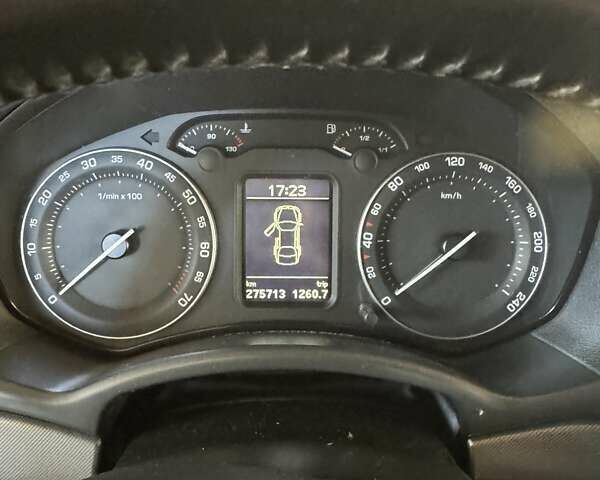 Бежевий Шкода Октавія, об'ємом двигуна 1.6 л та пробігом 275 тис. км за 4900 $, фото 12 на Automoto.ua